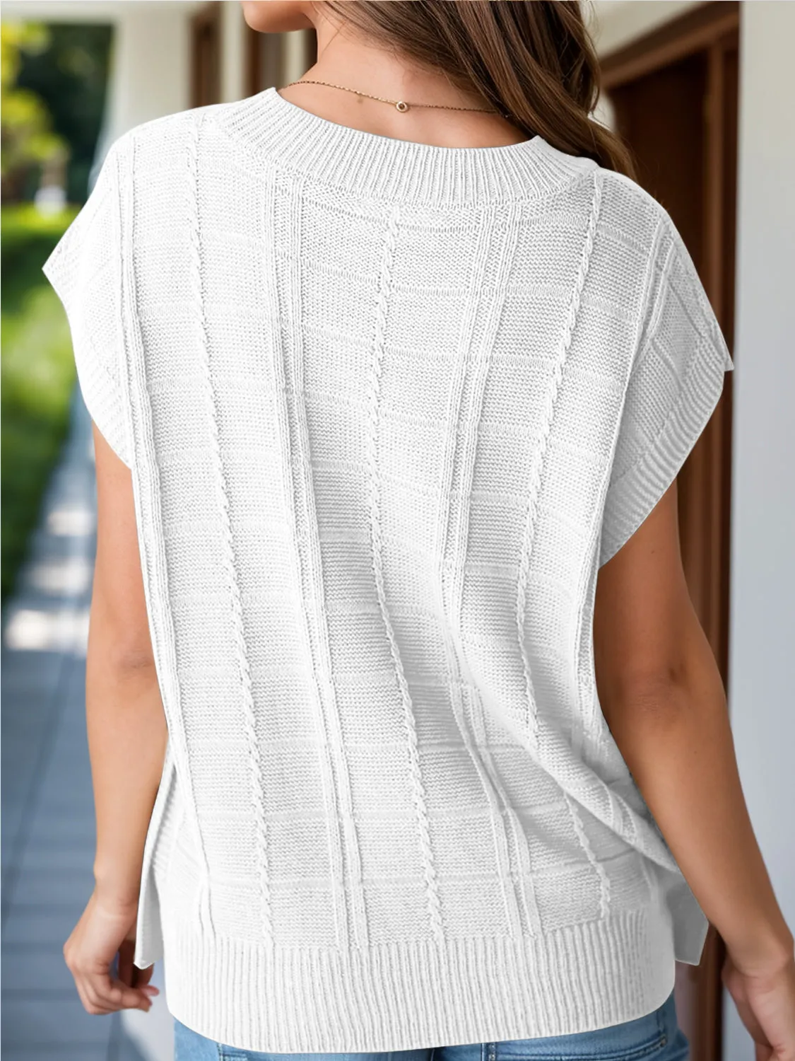 Chic Cap Sleeve Stretch Knit Blouse with Round Neck