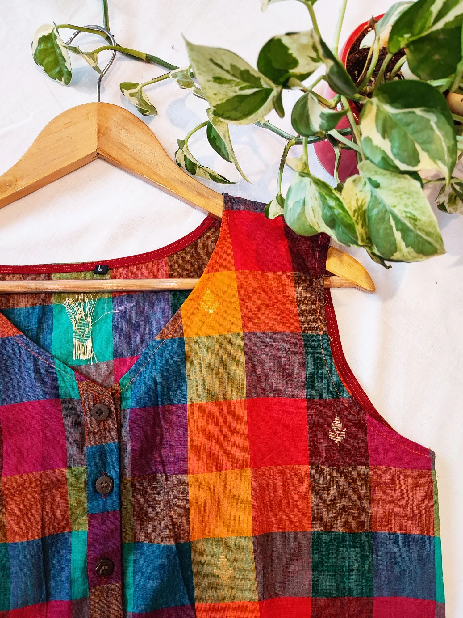 Multicolor Check Pattern Embroided Cotton Contemporary Crop Top (Sleeveless)